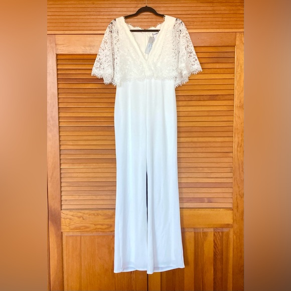 NEW- Tadashi Shoji - BRANSON LACE CAPELET IVORY JUMPSUIT- size 0/2 - Picture 6 of 9